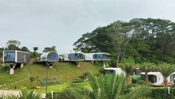 Casa cápsula solar del espacio La mezcla perfecta de lujo y naturaleza en el piso de MGO