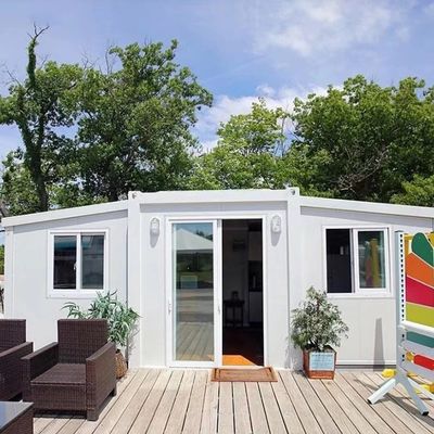 Casa móvil Camping Casa de contenedores con puerta de acero opcional Sala plegable de doble ala