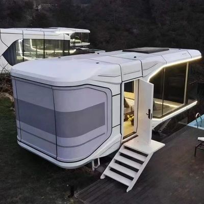 Cottage de vidrio luminoso para parejas en estilo de diseño contemporáneo